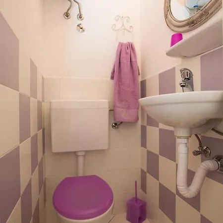 Gugily- Twin With Shared Bathroom And City View * Ragusa